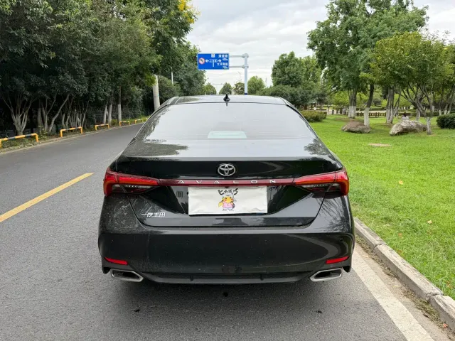 Toyota Avalon — Фото автомобиля 13