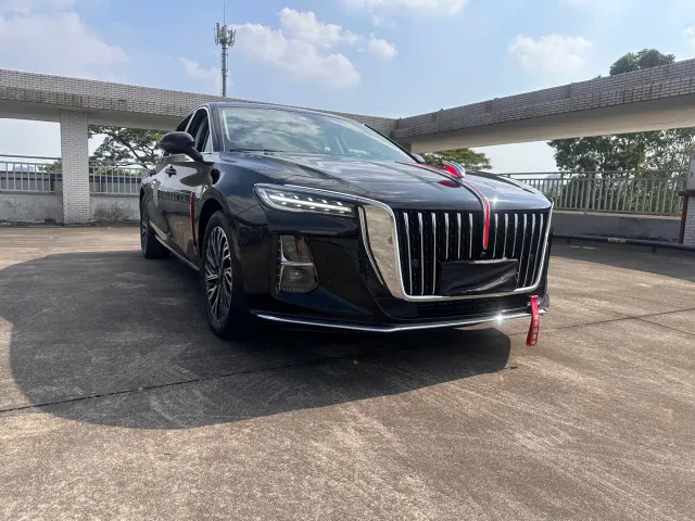 Hongqi H5 — Фото автомобиля 3
