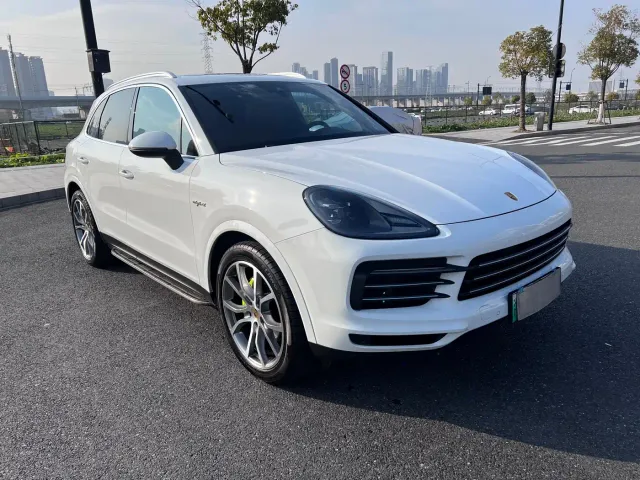Porsche Cayenne — Фото автомобиля 3