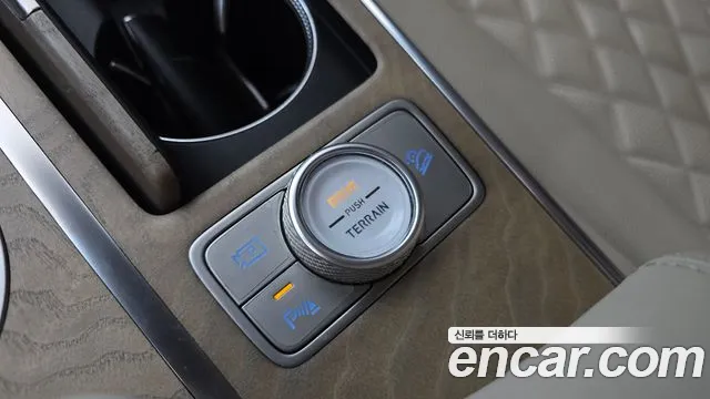 Genesis GV80 — Фото автомобиля 27