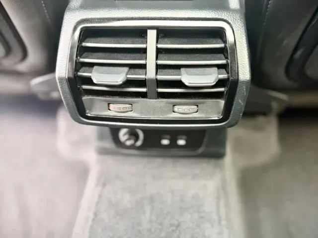Audi Q3 — Фото автомобиля 16