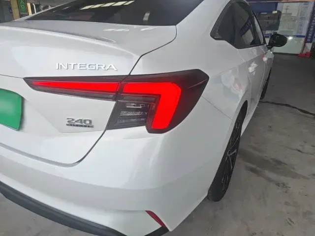 Honda Integra 2022 240TURBO CVT Luxury Edition — Фото автомобиля 7