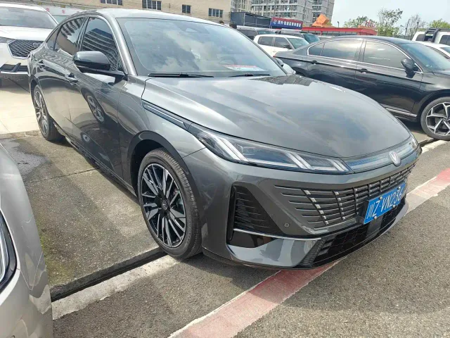Changan Eado — Фото автомобиля 3