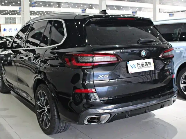 BMW X5 — Фото автомобиля 16