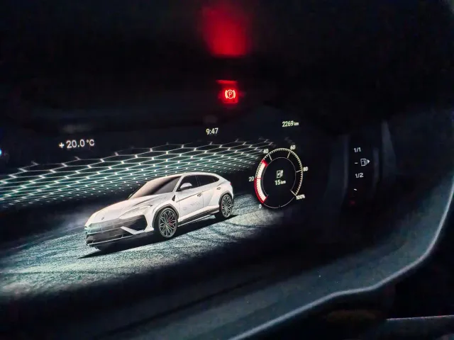 Lamborghini Urus — Фото автомобиля 8