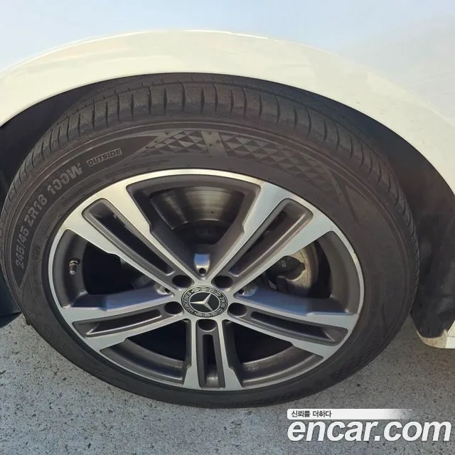 Mercedes-Benz E-Class W213 — Фото автомобиля 18