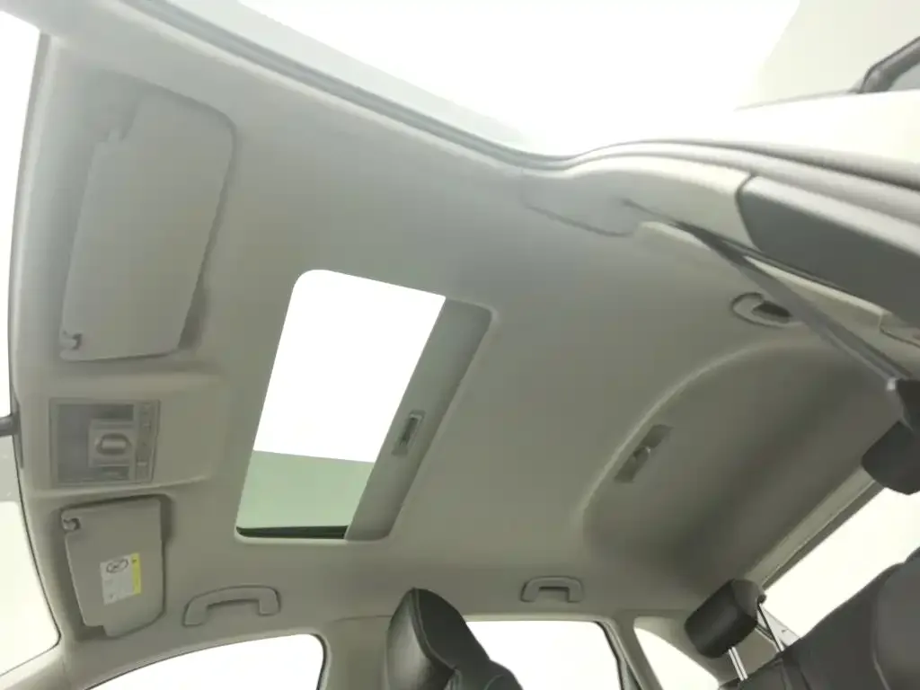 Škoda Kamiq 2024 Model 1.5L Automatic Comfort Edition — Фото автомобиля 14