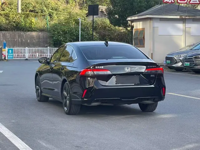 Honda Inspire — Фото автомобиля 4