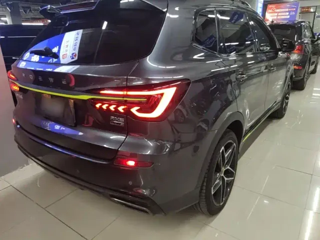 Roewe RX5 — Фото автомобиля 7