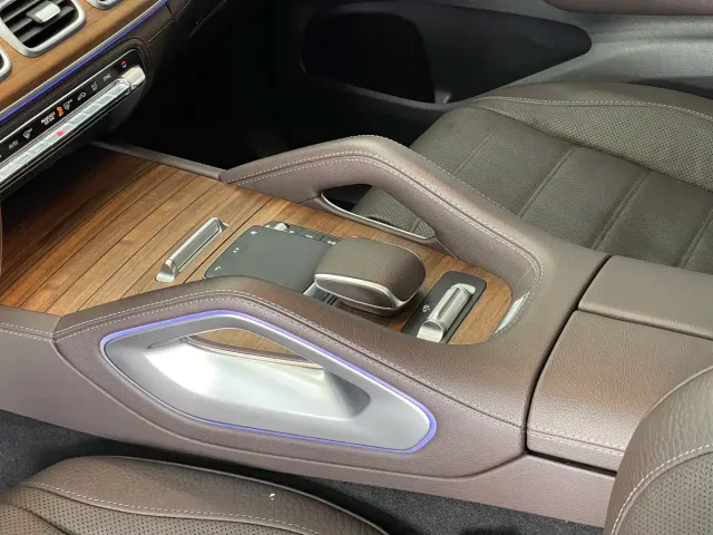 Mercedes-Benz GLS-Class — Фото автомобиля 10
