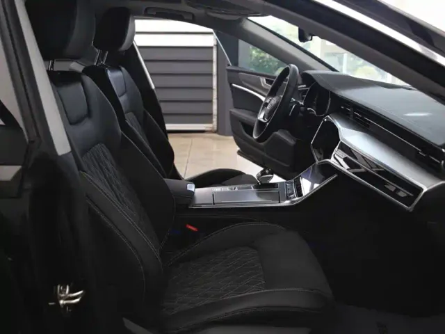 Audi A7L — Фото автомобиля 23
