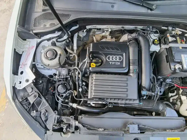 Audi Q2L — Фото автомобиля 7