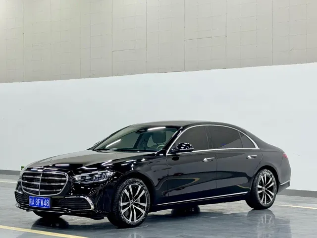 Mercedes-Benz S-Class — Фото автомобиля 3