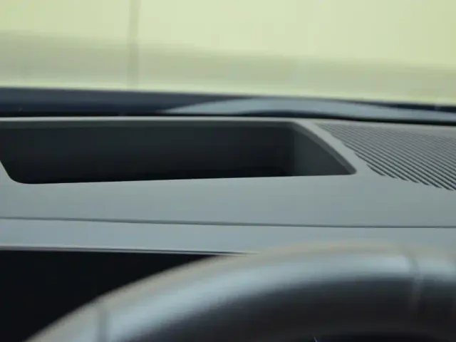 BMW 5 Series — Фото автомобиля 14