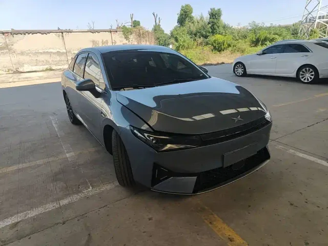Xpeng P5 — Фото автомобиля 3