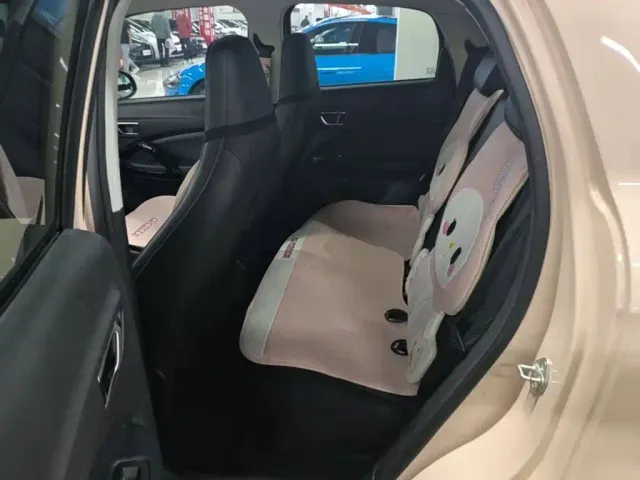 Leapmotor T03 — Фото автомобиля 16