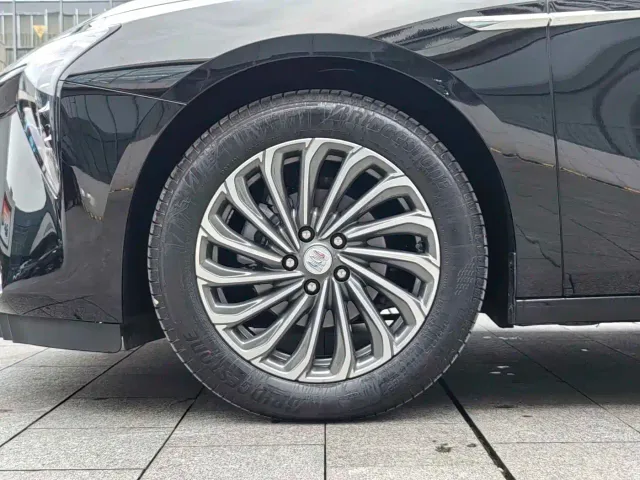Buick LaCrosse — Фото автомобиля 7