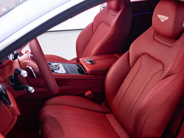 Bentley Continental — Фото автомобиля 13