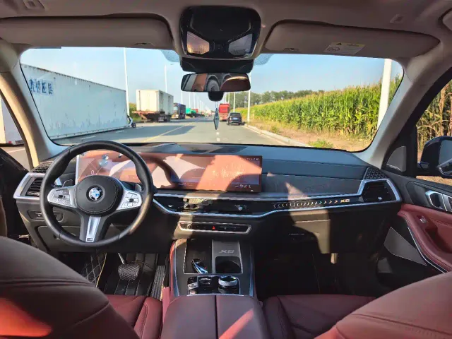 BMW X5 — Фото автомобиля 10