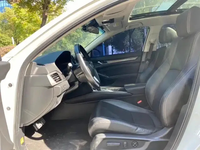 Honda Accord — Фото автомобиля 7