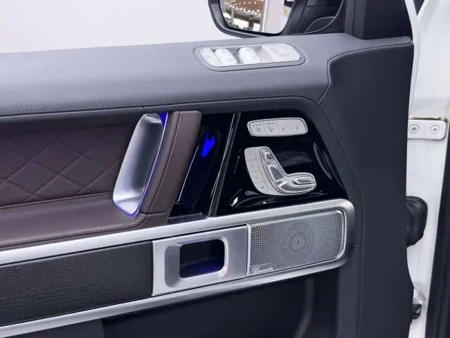 Mercedes-Benz G-Class — Фото автомобиля 12
