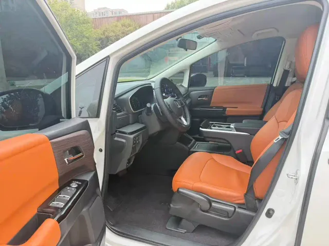 Honda Odyssey — Фото автомобиля 4
