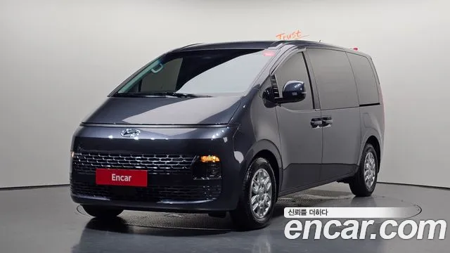 Фотография автомобиля — Hyundai Staria
