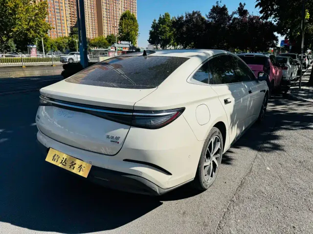 BYD Seal 07 DM-i — Фото автомобиля 8