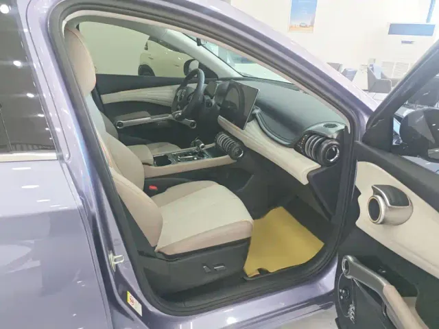 BYD Yuan PLUS — Фото автомобиля 2