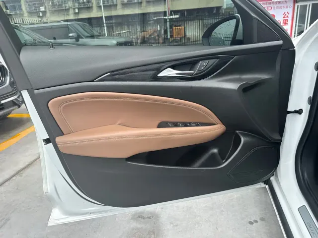 Buick Regal 2022 552T Smart Edition — Фото автомобиля 14