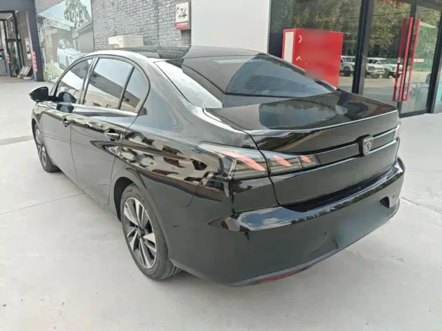Peugeot 408 — Фото автомобиля 4