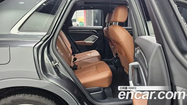 Audi Q3 35 TDI quattro Premium — Фото автомобиля 12