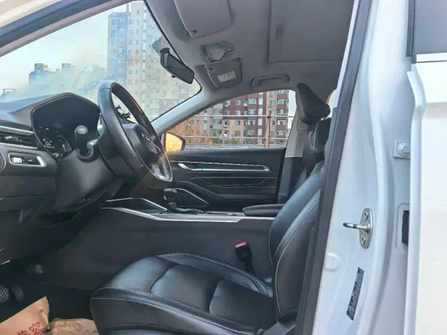 Geely Emgrand — Фото автомобиля 4