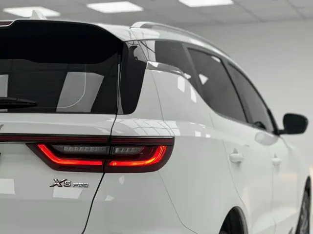 Geely Vision X6 — Фото автомобиля 11