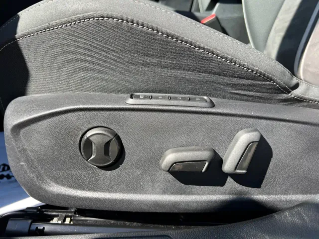 Volkswagen Golf — Фото автомобиля 17