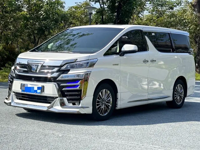 Фотография автомобиля — Toyota Vellfire
