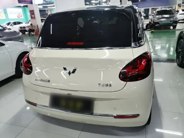 Wuling Bingo — Фото автомобиля 5