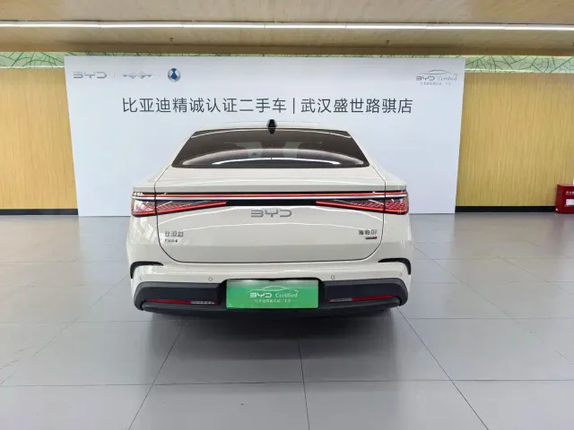 BYD Seal 07 DM-i — Фото автомобиля 9