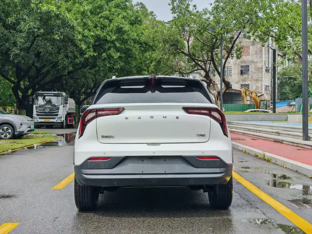 Geely Geometry E Firefly — Фото автомобиля 5