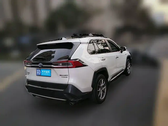 Toyota Wildlander — Фото автомобиля 2