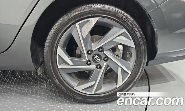 Hyundai Avante CN7 — Фото автомобиля 6