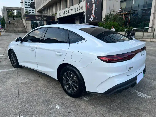 BYD Qin L — Фото автомобиля 7