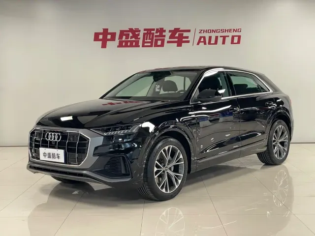 Фотография автомобиля — Audi Q8