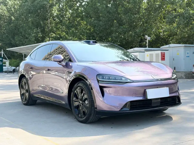 Luxeed R7 — Фото автомобиля 3