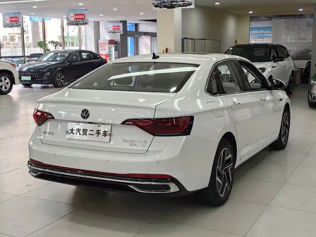 Volkswagen Sagitar — Фото автомобиля 4