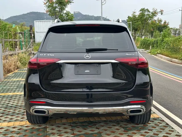 Mercedes-Benz GLE-Class — Фото автомобиля 16