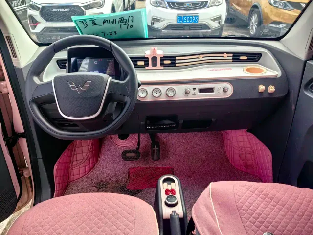 Wuling Hongguang Mini EV — Фото автомобиля 5