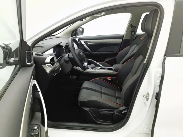 Geely Binyue — Фото автомобиля 10