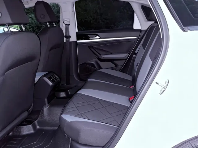 Volkswagen Lavida — Фото автомобиля 11