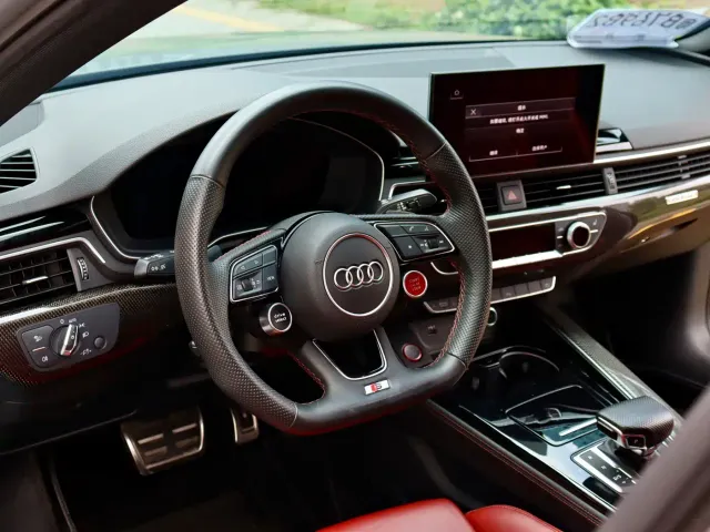 Audi S4 — Фото автомобиля 8